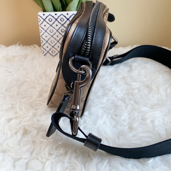 Coach GRAHAM CROSSBODY IN SIGNATURE CANVAS - Picture 7 of 10